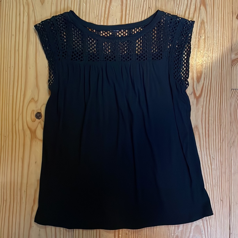 Gap crochet drapey top black mesh lace panel loose boho knit tee shirt XS